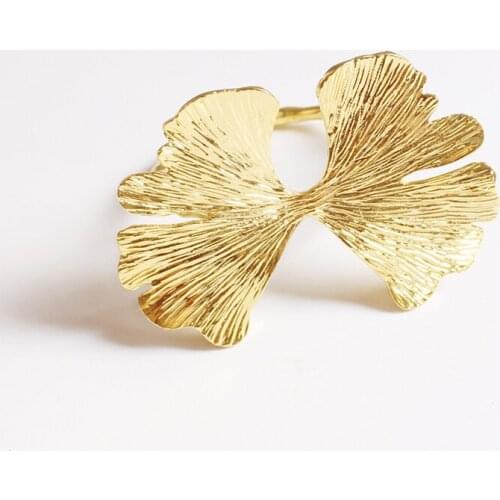 6/10pcs Luxurious Rose Gold Napkin Rings Leaves Hollow Carving Napkin Holder for Wedding Party Hotel Banquet Table Dinner Decor