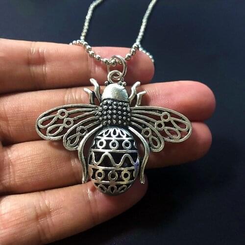 Hot Selling Chic Cute Women Ladies Honey Bumblebee Bee Pendant Chain Necklace For Girls Cheap Wholesale