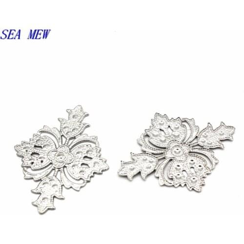 SEA MEW 100PCS 23*30mm Filigree Hollow Out Flowers Connectors 7 Colors Plated Metal Copper Charm For Jewelry Making