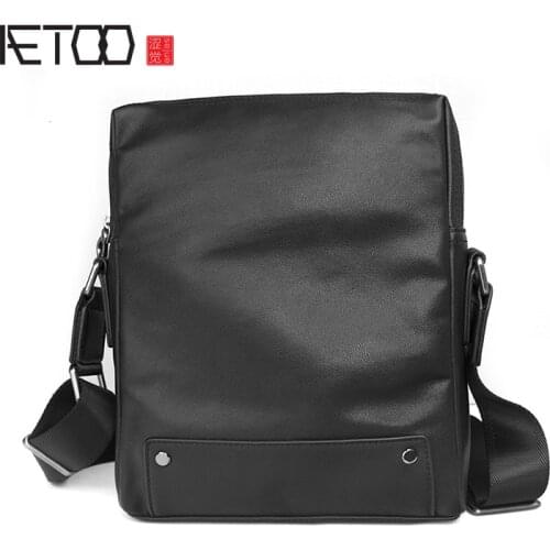 AETOO Leather shoulder bag, mens head layer leather casual sloping bag, fashion simple personality mens bag