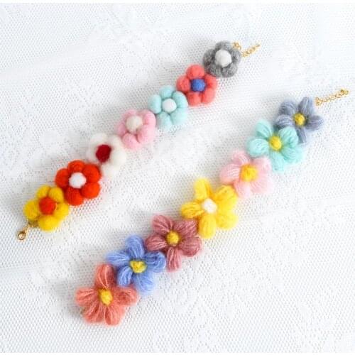 Creative Safety Cute Cat Charm Adjustable Knitted Collar with Sun Flower Cute Kitten Mohair Collars for Kitty Pets Cats Puppy