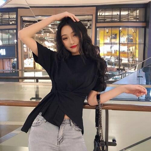 2021 New Casual Fashion Short Sleeve T-shirt Womens Summer Wear Slim French Design Temperament Smart Top