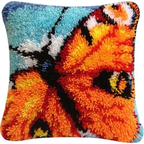 Latch Hook Cushion Kits butterfly Pillows Wedding Decoration Kits for Embroidery Unfinished Latch Hook Pillow Case
