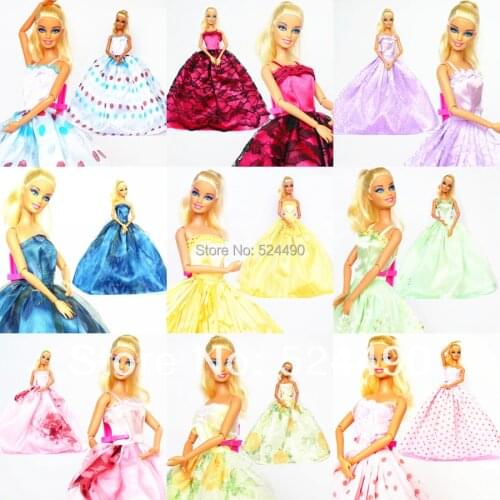 30 Pcs = 10 dresses+10 hangers+10 shoes Handmade Evening Gown Clothing Outfit Princess Skirt Suit For Barbie Kurhn Doll New 2014
