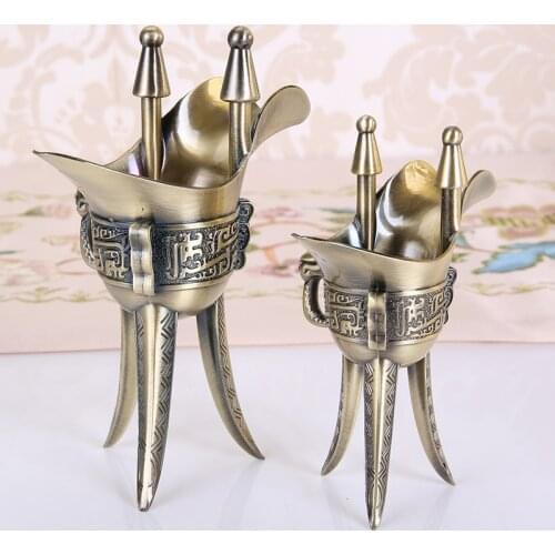 Antique wine glass retro bronze jujube goblet wine bottle white wine glass ancient triangle cup large