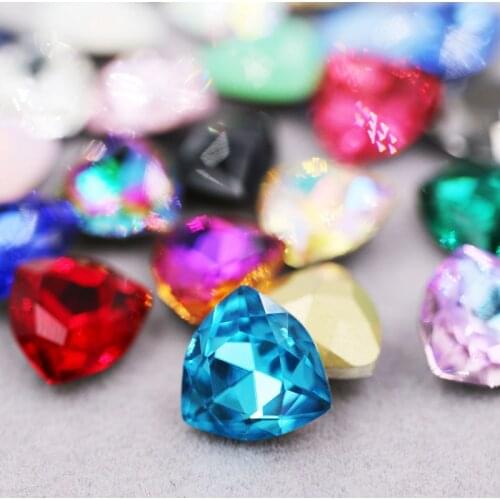 New arrival pointback glue on rhinestones high quality glass crysyal Fat triangle shape rhinestones diy clothing Accessories