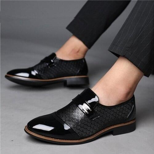 2019 New Embossing Men Leather Shoes Man Flat Classic Casual shoes Men Dress Shoes Business Leather Plus Size 38-48 BH-39