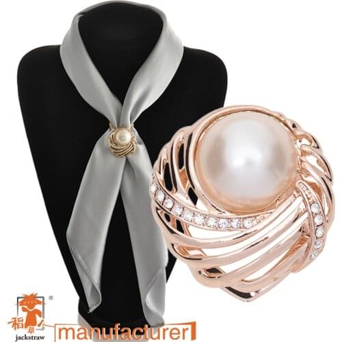 New design!Fashion handmade heart shaped rhinestone pearl brooch dual purpose scarf clip wholesale cheap gold brooches for women