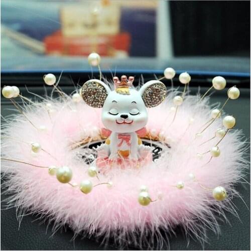 Heart Mouse Ins Wind Shaking Head Rat Mouse Cartoon Car Decoration Car Interior Accessories Ornament New Car Gift