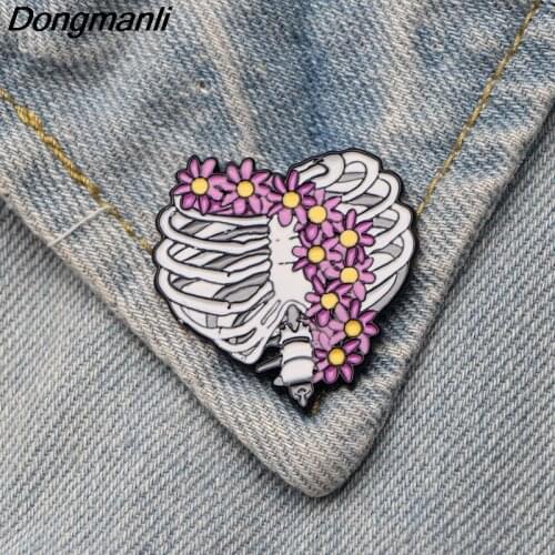 DMLSKY Cretative Pin Badge Cartoon Badges For Women and Men Icon on The Backpack Pins for Clothing Jewelry M2756