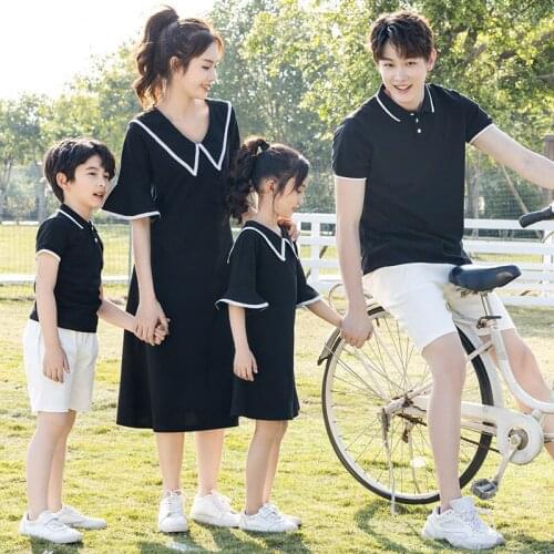 Family Look Father Mother Kids Summer New Dad And Son T-shirts Shorts 2pcs Set Mom And Girls Short Sleeve Dress Family Clothes