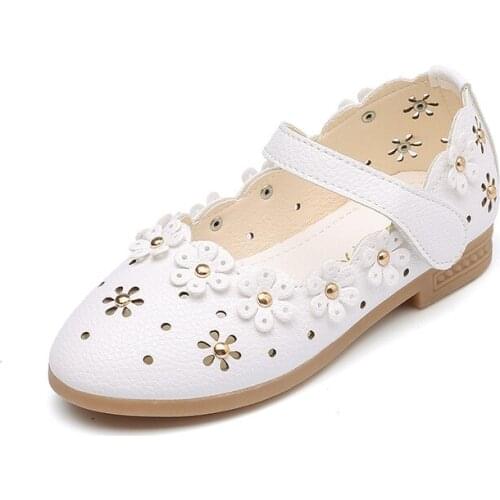 2017 Spring Autumn Kids Girls Shoes New Brand Design Hollow Flowers Fashion Princess Girls Single Shoes Soft Flat Girls Sneakers