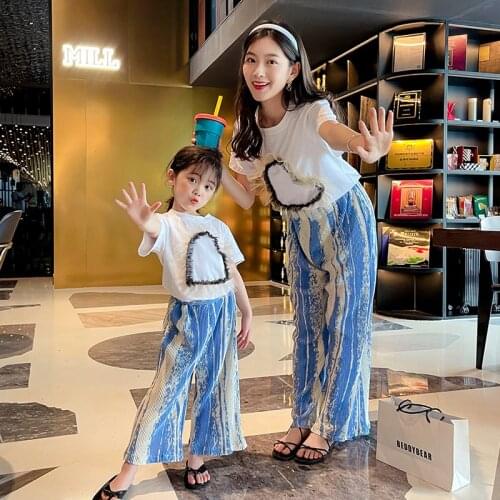 Vigarelyan Same T-shirts For Mom And Daughter