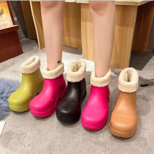 2021 New Keep warm Luxury Women Rain Boots New Rubber Ladies Walking Waterproof Ankle Rain boots Casual Thick Bottom Short Boot