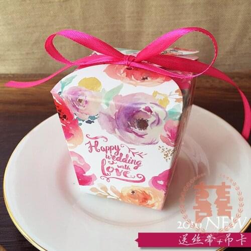 30 Pcs Creative Beautiful happy wedding Floral Flower Printed Trapezoid Wedding Favor Candy Boxes Paper Gift Box rose red ribbon