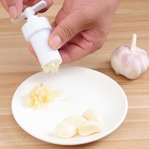 Rotating Handle 1Pcs Plastic Garlic Chopper Garlic Presses Vegetable Tool Portable Kitchen Gadgets Garlic Squeezer