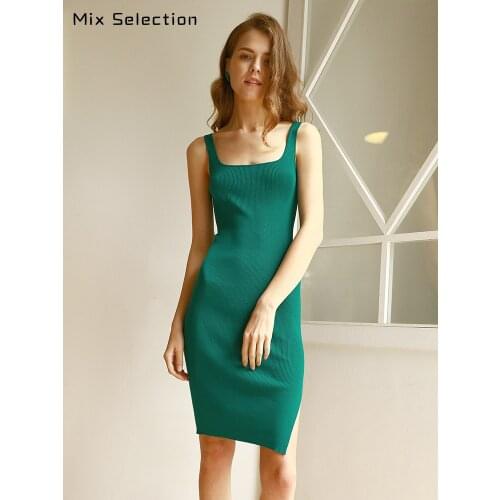 Ice Silk Knitted Suspender Dress Slim 2021 Spring and Summer New U-shaped Collar Shows Thin Green Buttock One Step Skirt