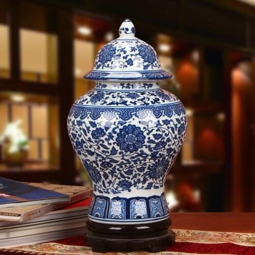 Jingdezhen ceramics Home Furnishing Decor ceramic vase with blue and white flowers in general antique vase