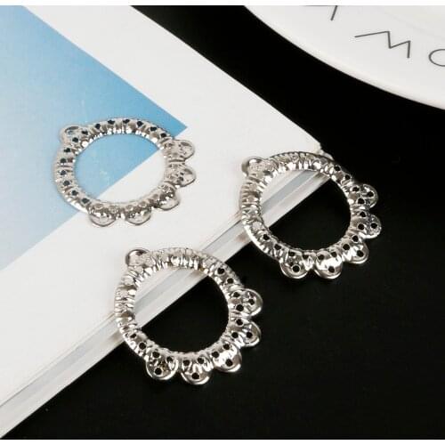 10pcs Round Hollow Filigree Wraps Flower Connectors Metal Crafts Gift Decoration DIY Jewelry Making