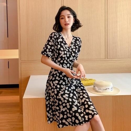 Plus Size Daisy Printed Dress Women Summer Fashion Floral Mini Dress Women V-neck Sexy Wrap Chiffon Dress 2xl