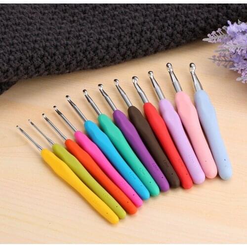 JX-LCLYL 12pcs New Soft Handle Needles Knitting Weaving Crochet Hooks Craft Yarn Aluminum