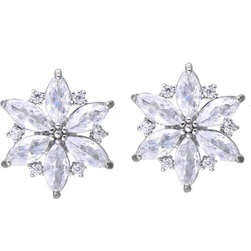 Bettyue Charming Snowflake Noble White Color Zirconia Earring For Women Exquisite Decoration In Wedding Party Delicate Jewelry