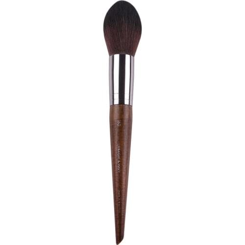 Professional Blusher Brush #160Natural Wood Wavy Synthetic Fiber Angled Precision Blush Brush Makeup Tool