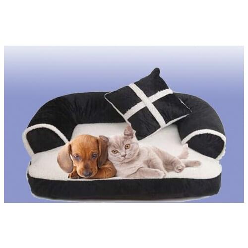 Warm dog litter in autumn and winter