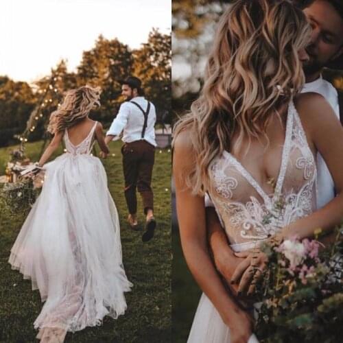2021 Country Garden Boho Wedding Dresses Elegant V Neck A Line Lace Appliques Long Robe de marriage Bridal Gowns