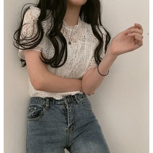 Korean Style All-match Short-sleeved Shirt Method Girl Age Reduction Lace Hook Flower Hollowing Carefully Machine Very Fairy