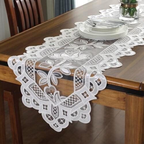 Nordic pastoral style table runner Embroidered tea table coffee table decorative mat Multi Size Customizable 2019 table flag