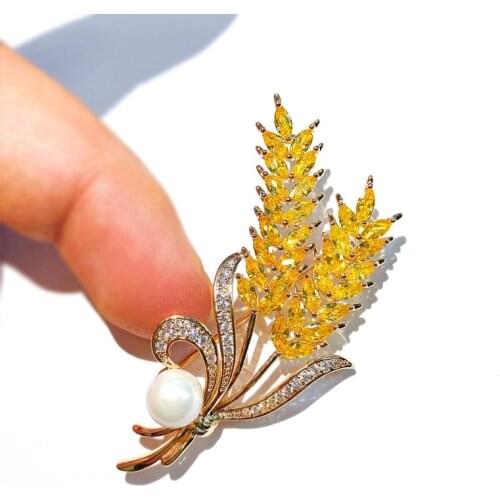 2021 Korean New Luxury Yellow Zircons Brooches Female Corsage Wheat Ear Pin with Pearl For Women Men Clothes Simple Broches Pins