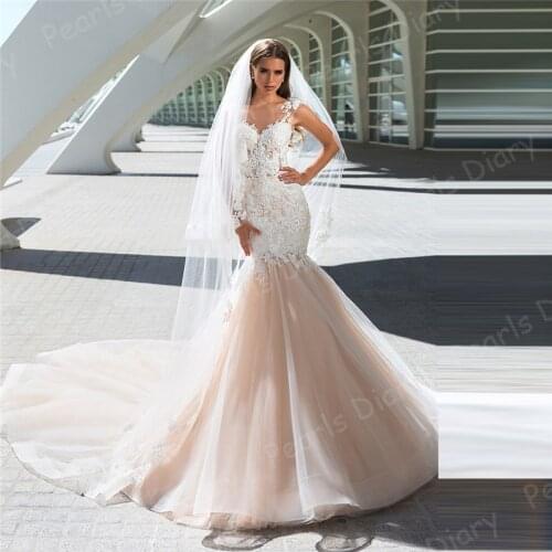 Champagne Natural Slim Fitted Wedding Dress Mermaid Bridal Gowns Lace Appliques Fashionable Bride Dress Robe De Mariage 2021