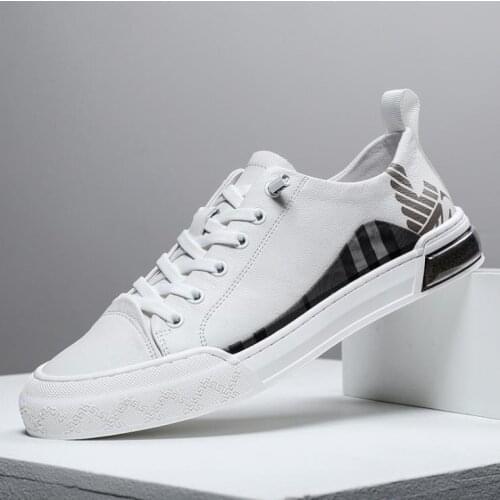 Hot sales 2021 leather mens shoes fashion high-end quality flat shoes popular flat shoes fashion leather casual shoes555