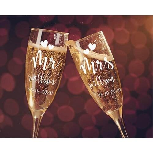 2pcs/set Personalized Mr and Mrs Champagne Flutes,Custom Bride & Groom Name Glasses for Wedding Toasting,Gift for Bridal Shower