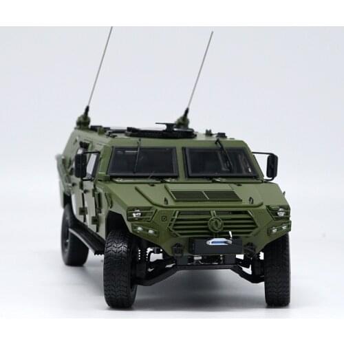 Original 1:18 Dongfeng New Warrior Off-road Armored Vehicles Alloy 70th Anniversary Parade Military Armored Car Models for Gift