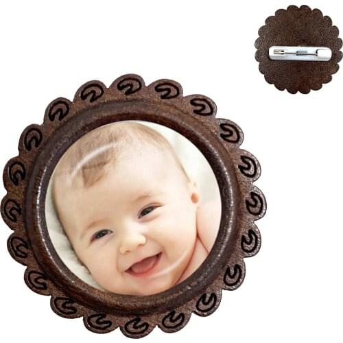 Personalized Custom Wood Brooches Photo Mum Dad Baby Children Grandpa Parents Custom designed Photo Gift For Family Anniversary