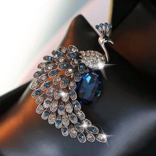 Boho Female Crystal Peacock Brooch Charm Gold Silver Color Jewelry Brooch For Women Cute Rainbow Zircon Pin Dress Coat Accessory