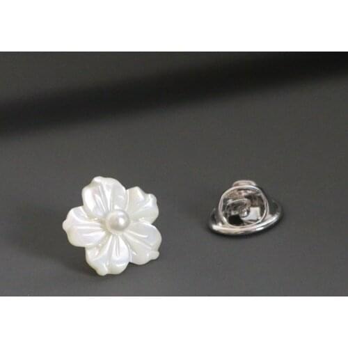 Cute Simple Small White Shell Flower Shape Brooch Pin Scarf Accessories Jewelry Anti-glare Zircon Clothes Fixed Pin