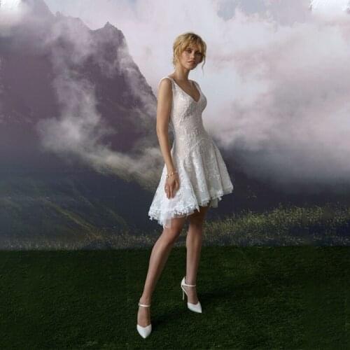 Fashion Ivory Asymmetrical Scoop Sleeveless Handmade Flowers Lace Short Front Long Back Prom Bridesmaid Dresses 2021