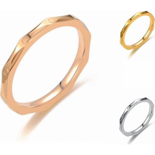 New product Korean version of thin titanium steel stainless steel couple ring rose gold carved ladies joint ring