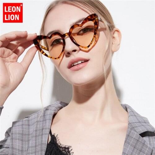 LeonLion Fashion Heart Shape Sunglasses Women Luxurious Big Heart Sun Glasses Solid Oculos Feminino Travel Lentes De Sol Mujer