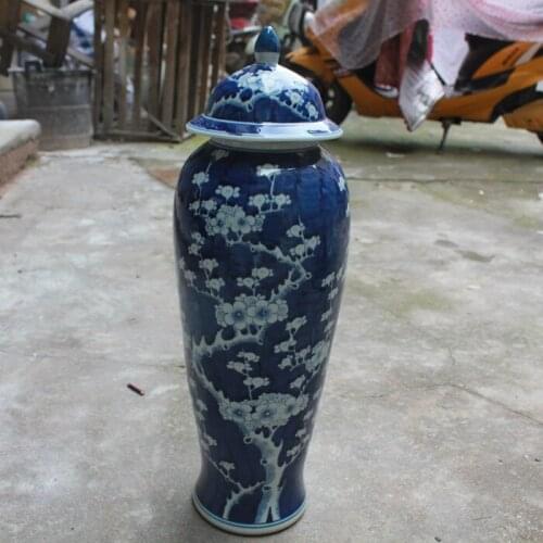 Jingdezhen Ceramic Vase Ornament Hand Painted Antique Blue And White Plum Flower Temple jar Living Room Classical porcelain jar