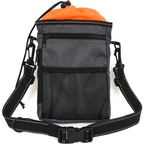 Pet Training Bag Treat Tote Carry Kibble Snacks Toys for Training Reward Walking Poop Bag Dispenser Walk The Dog Garbage Bags