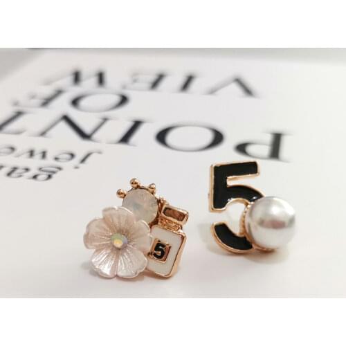 Chic nO.5 Pearl Stud Earrings Flower Perfume letter Pierce Earrings Jewelry c Style