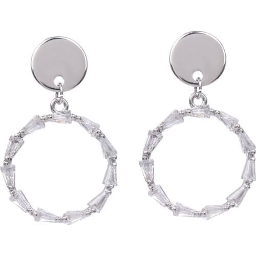 Bettyue New Fashion Round Shape Earring With Disc Simplicity Style Ornament Female Cool Cubic Zircon Jewelry Distinctive Gift