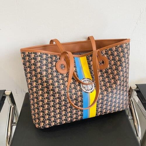High Capacity Letter PU Leather Totes Handbags for Women 2021 New Luxury Womens Designer Striped Shopper Shoulder Shopping Bags