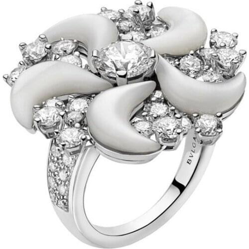 Exquisite Womens Crystal White Zircon Ring Crescent around the flower ring Ring Trendy Engagement Wedding Band Jewelry Gifts