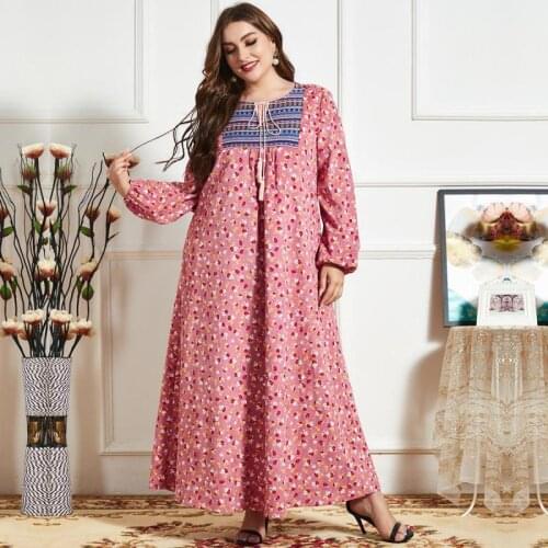 Ladies Oversized Fashion Embroidered Long Sleeve Pleated Long Skirt Corduroy Printed Arabian Robe Muslim Woman Hijabi Dress