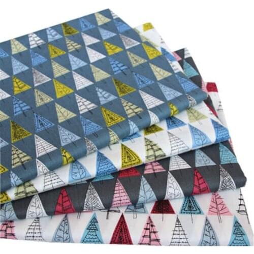 Pretty 50x160cm Europe Colorful Xmas Christmas Tree Printed Cotton Fabric For DIY Sewing Bedding Quilting Clothing Decoration